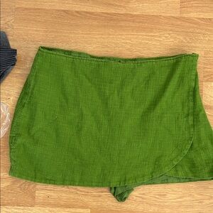 Abercrombie & Fitch Green Skort